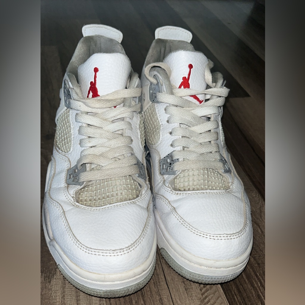 Men’s Size 8 Jordan 4 Retro Mid White Oreo Red Logo Grey Black And White
